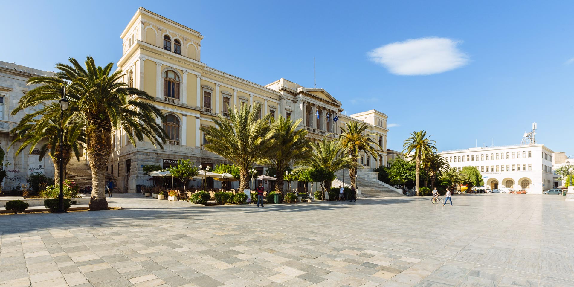 MIAOULI SQUARE