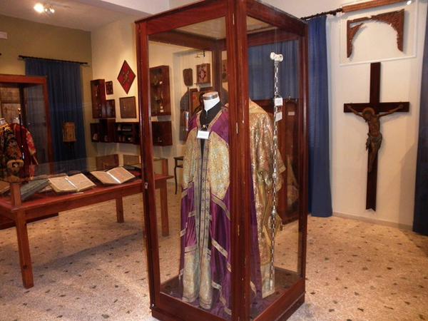 ECCLESIASTICAL MUSEUM ΟF ERMOUPOLI