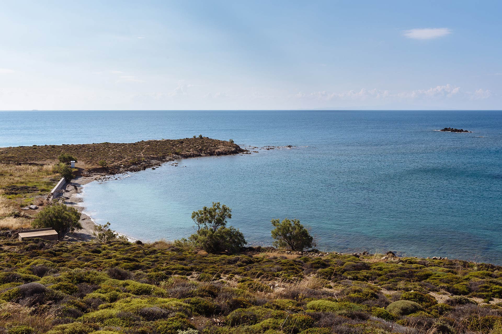 SANTORINIOI BEACH